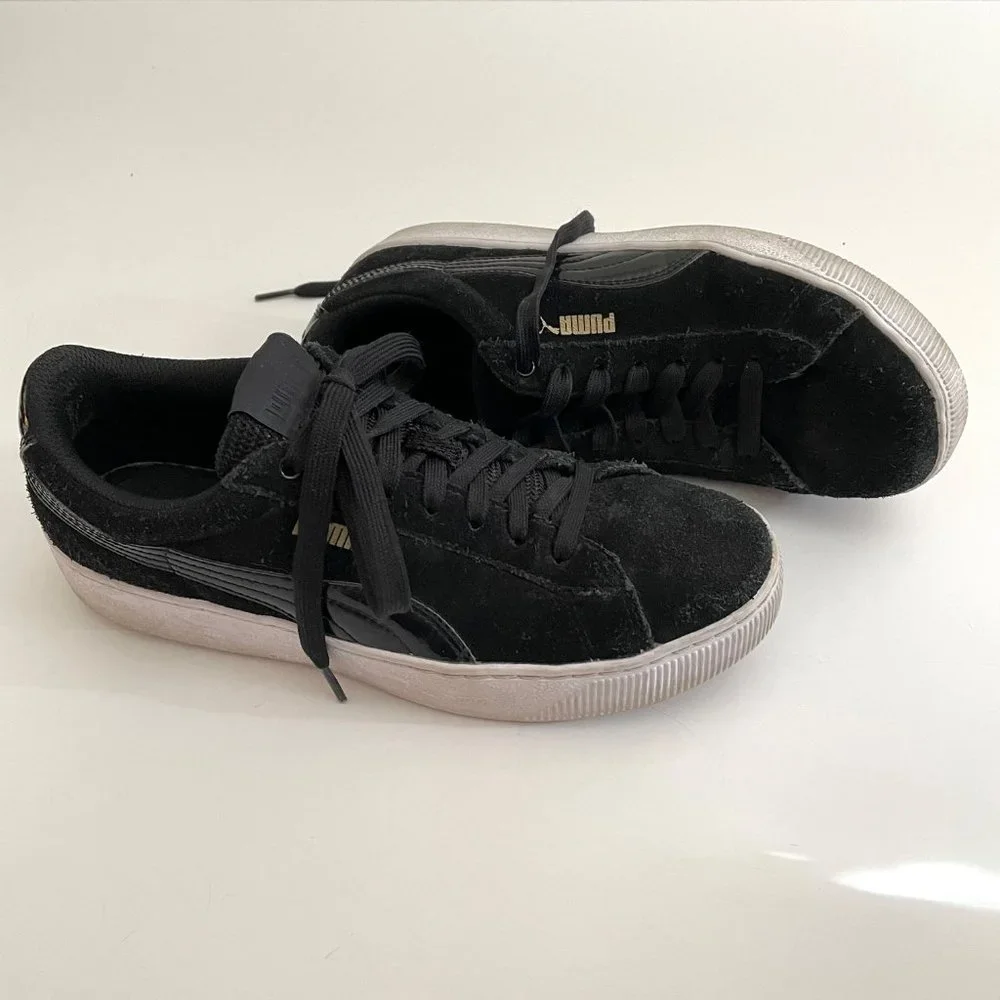 Puma Black Suede Vikky White Platform Low Top Sporty Comfort Leather Sneakers 8 - Picture 2 of 13